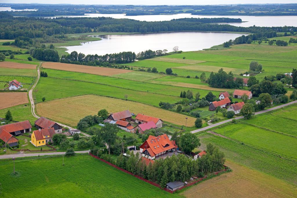 Dworek Mazurski Lizer Stręgielek Zewnętrze zdjęcie